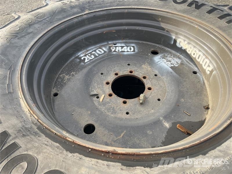  Quantity of (2) Continental  520/85 R42 Wheels Gume, točkovi i felne