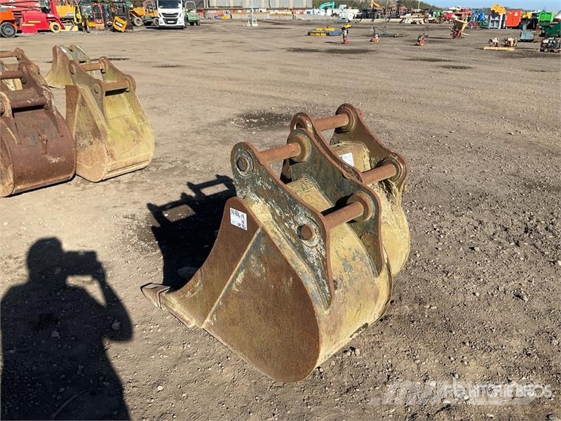  Quantity of (2) Digging Excavator Bucket Kaušai