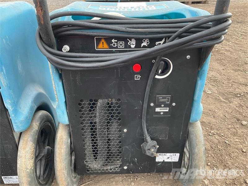 Quantity of (2) Dri-Eaz BD1000 Dehumidifier Other components