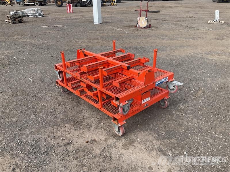 Quantity of (2) Eazytools Material Rack Andere Zubehörteile