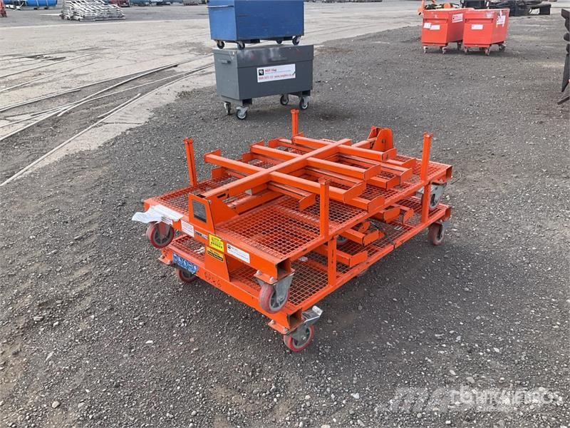 Quantity of (2) Eazytools Material Rack Andere Zubehörteile