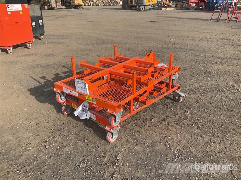 Quantity of (2) Eazytools Material Rack Andere Zubehörteile