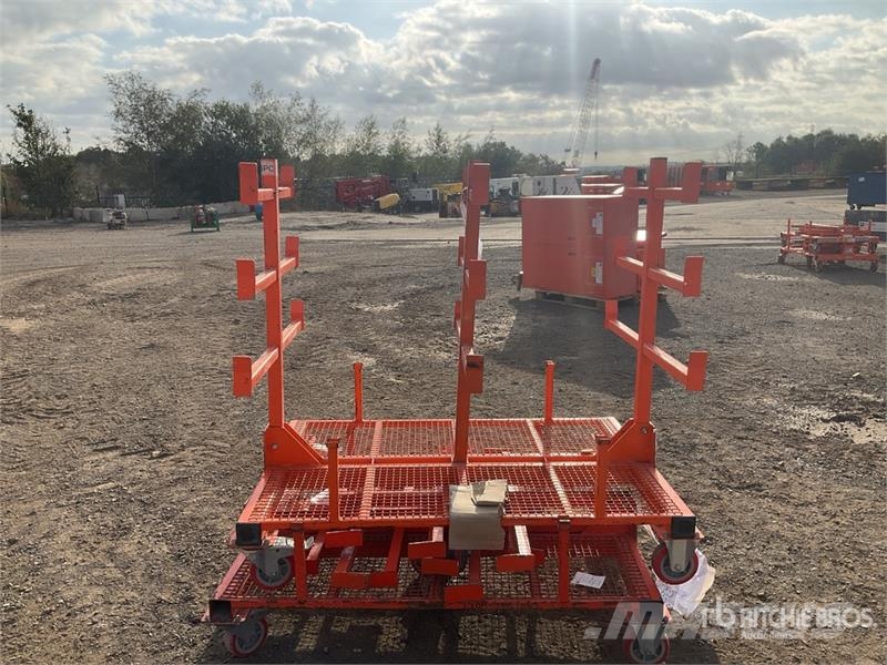 Quantity of (2) Eazytools Material Rack Andere Zubehörteile