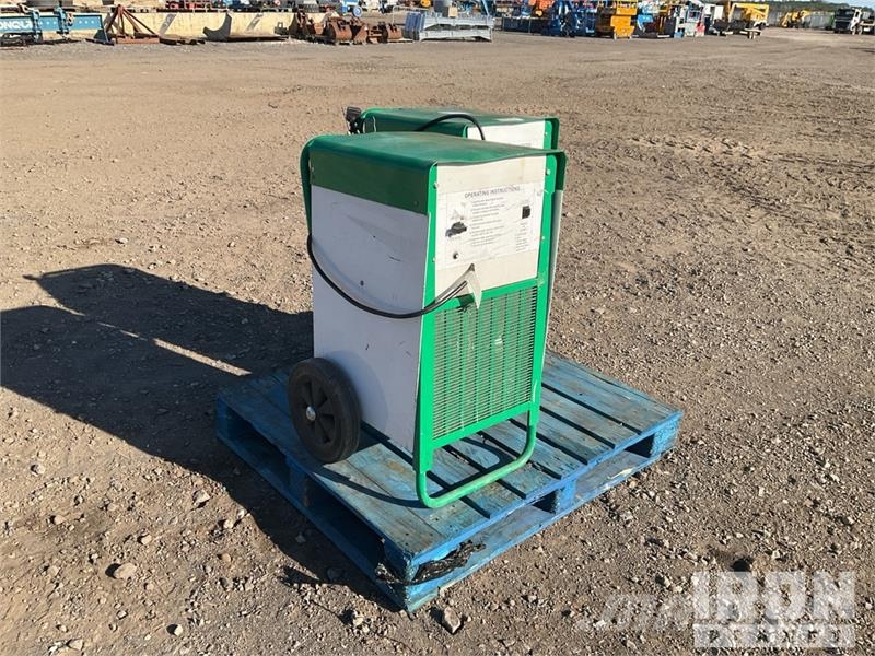 Quantity of (2) EP Dehumidifier Andere Zubehörteile