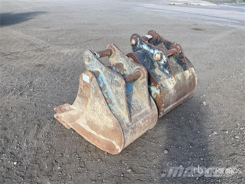  Quantity of (2) Excavator Bucket - Fits 13 Ton دلاء