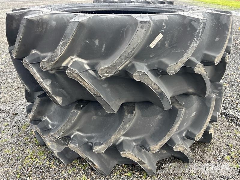  Quantity of (2) Firestone 480/70R34 Tires Gume, točkovi i felne