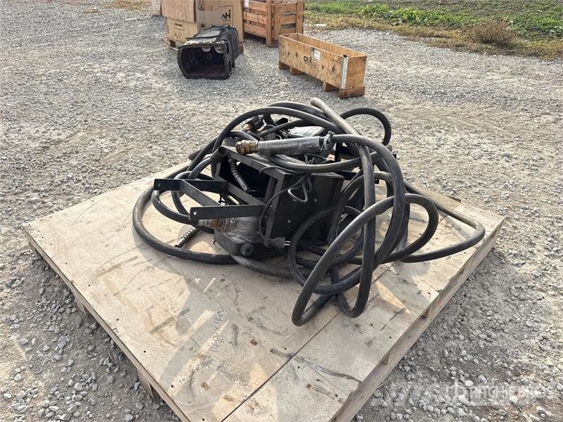  Quantity of (2) Fuel Pump Строителство - Други