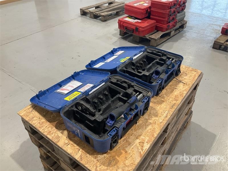  Quantity of (2) Geberit ACO102 Crimper Andere Zubehörteile