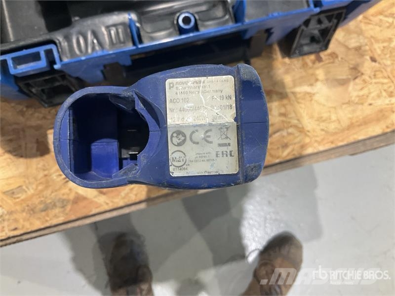  Quantity of (2) Geberit ACO102 Crimper Andere Zubehörteile