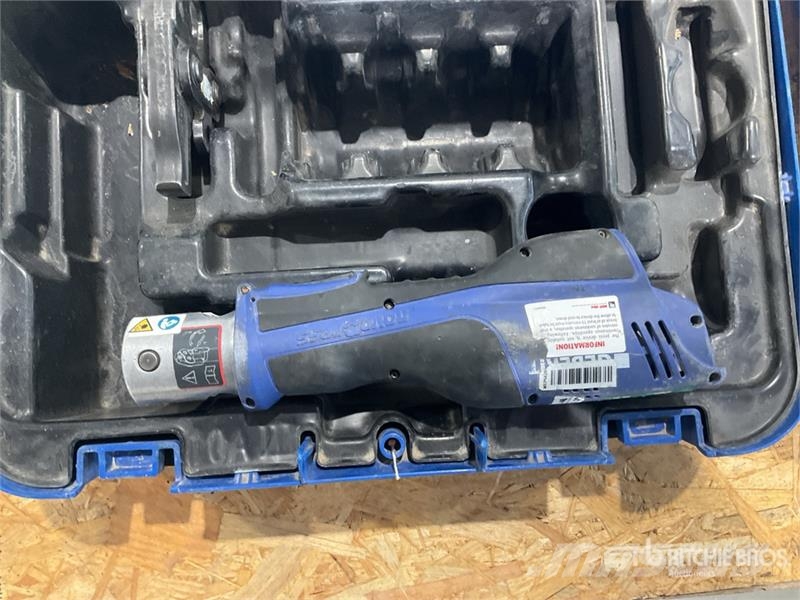  Quantity of (2) Geberit ACO102 Crimper Andere Zubehörteile