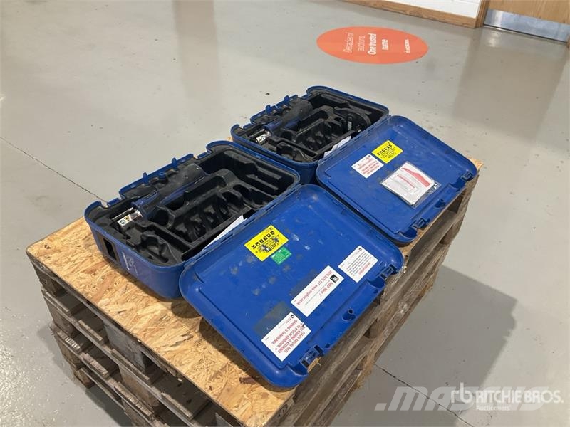  Quantity of (2) Geberit ACO102 Crimper Andere Zubehörteile