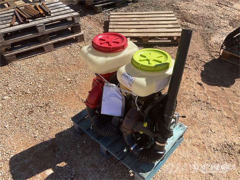  Quantity of (2) Groway Gat 42 Backpack Sprayer Iné stroje na aplikáciu hnojív a ich príslušenstvo