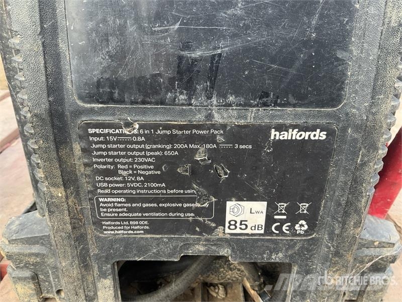Quantity of (2) Halfords 6 in 1 Jump Starter Power Other components