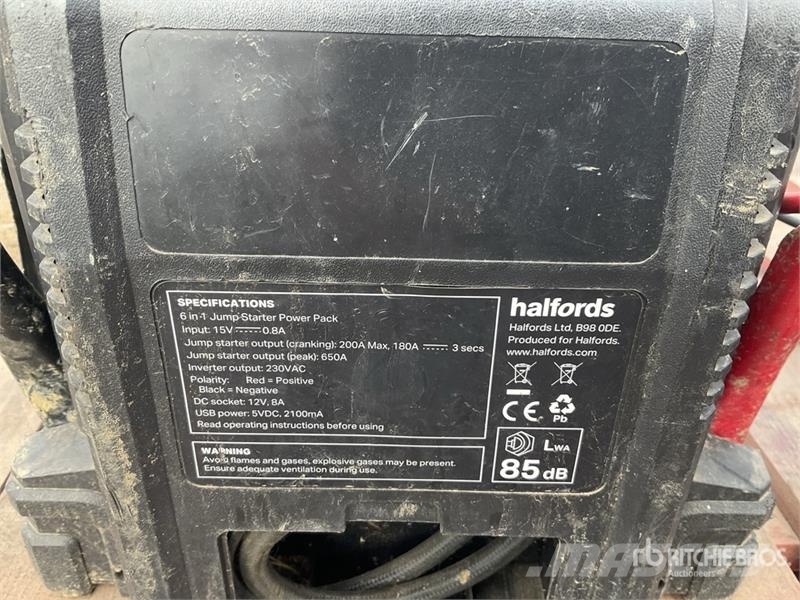 Quantity of (2) Halfords 6 in 1 Jump Starter Power Other components