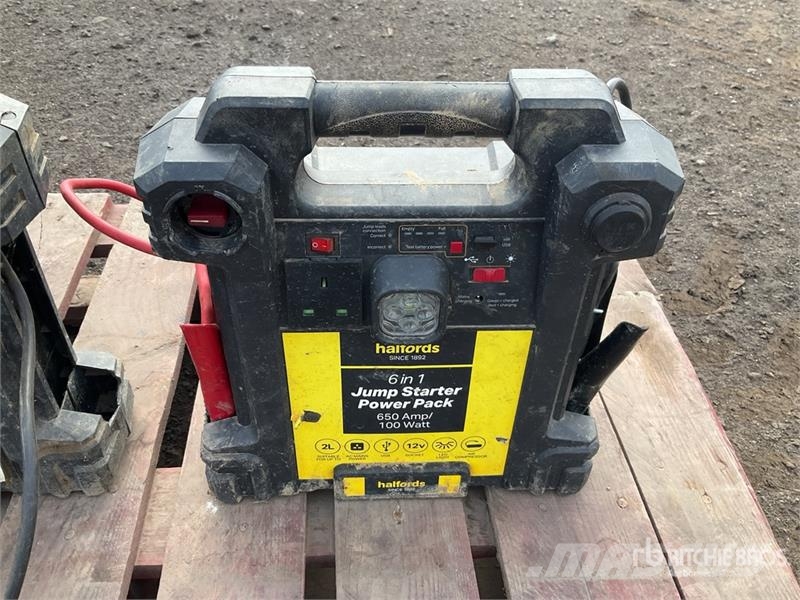 Quantity of (2) Halfords 6 in 1 Jump Starter Power Other components