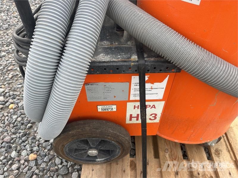 Quantity of (2) Kiekens B192 Vacuum Cleaner 진공 청소기