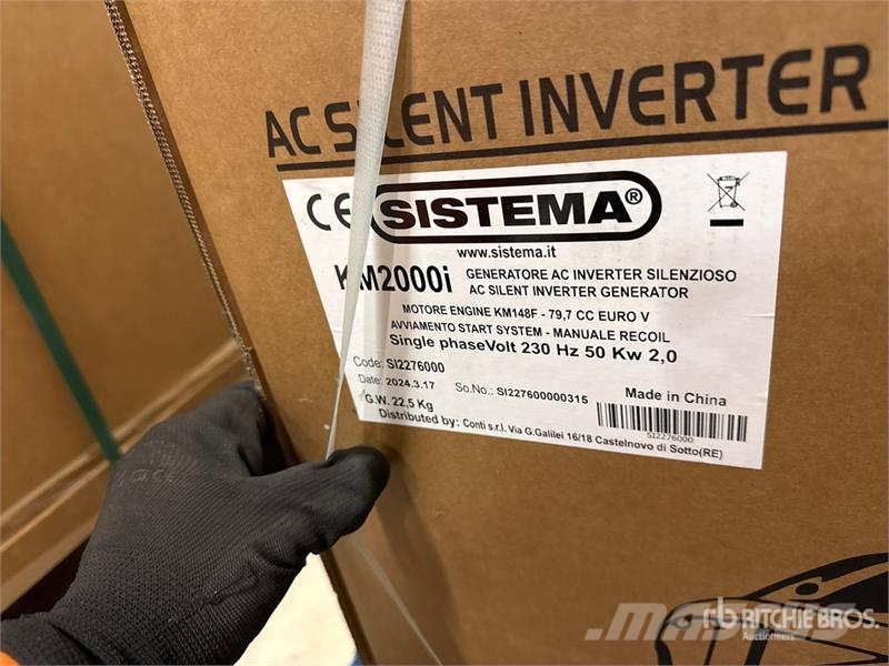  Quantity of (2) KM20001 2 kW Portable Generator Se مولدات أخرى