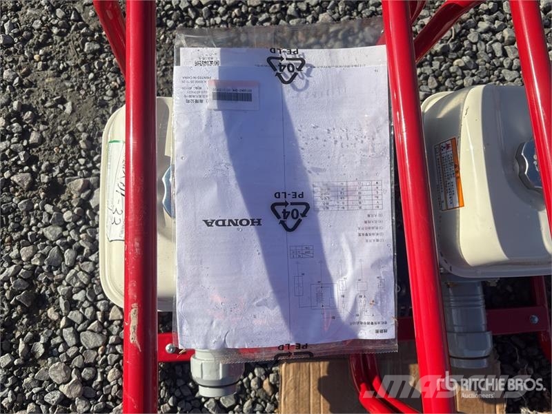 Quantity of (2) Kowloon VB-38 Petrol Concrete Vibr معدات البناء - غير ذلك