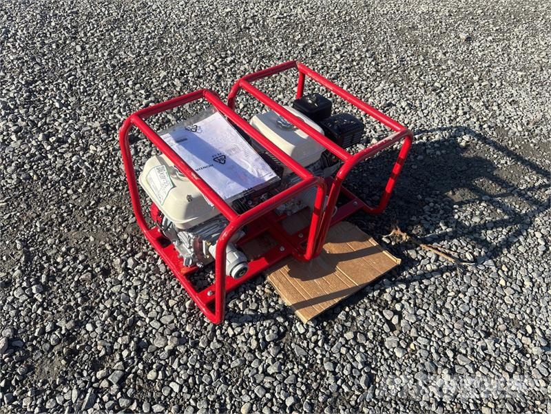 Quantity of (2) Kowloon VB-38 Petrol Concrete Vibr معدات البناء - غير ذلك