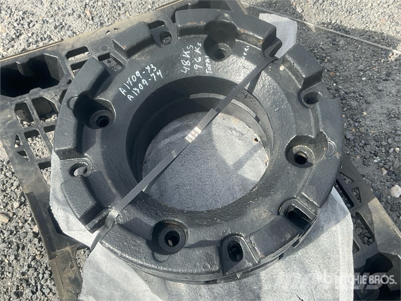 Quantity of (2) Massepoids COC RPJ 48 kg Wheel Co Muut maatalouskoneet