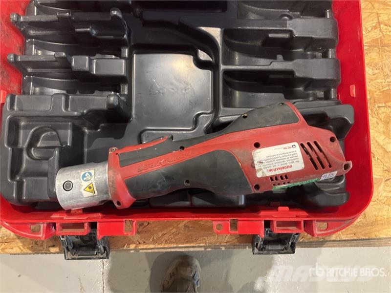 Quantity of (2) Novopress ACO102 Crimper Andere Zubehörteile