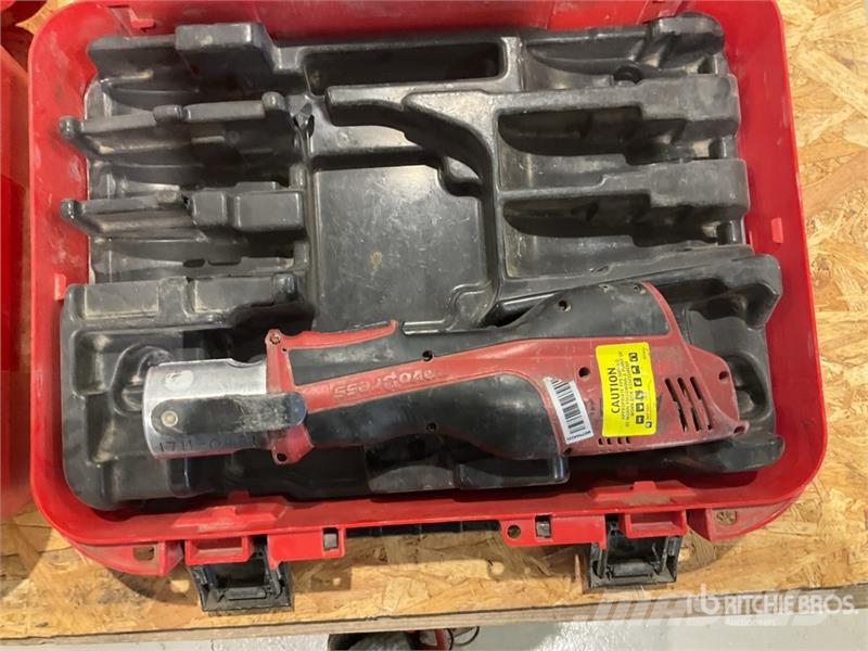 Quantity of (2) Novopress ACO102 Crimper Andere Zubehörteile