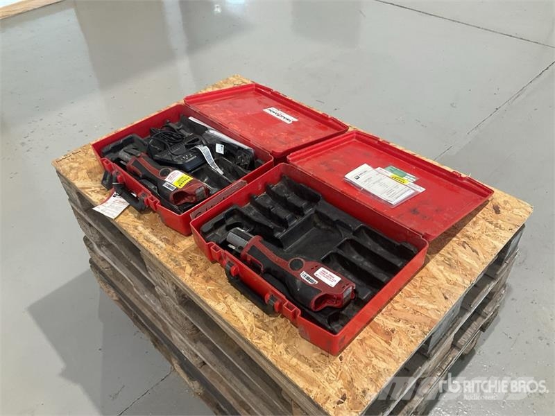 Quantity of (2) Novopress ACO102 Crimper Andere Zubehörteile