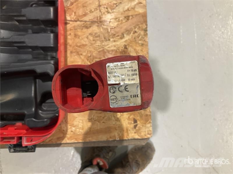 Quantity of (2) Novopress ACO102 Crimper Andere Zubehörteile