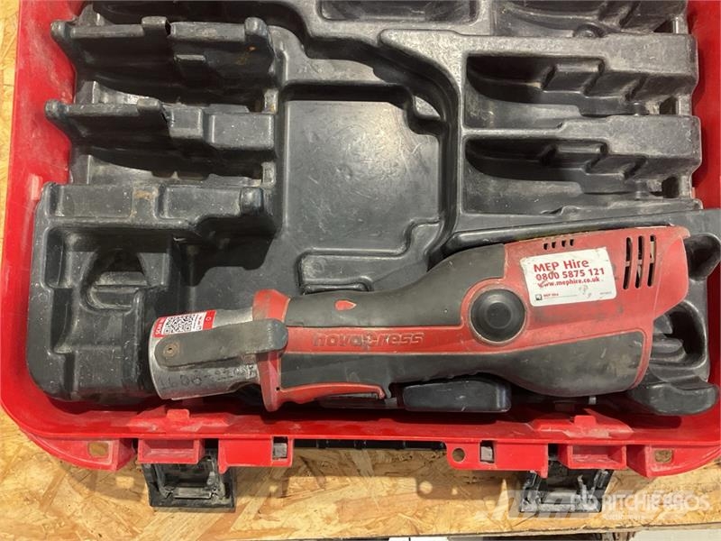 Quantity of (2) Novopress ACO102 Crimper Andere Zubehörteile