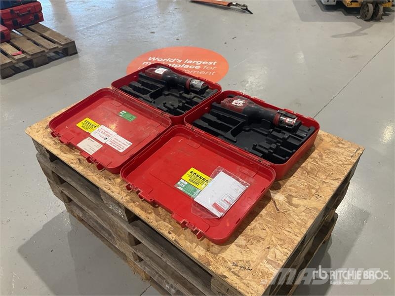 Quantity of (2) Novopress ACO102 Crimper Andere Zubehörteile