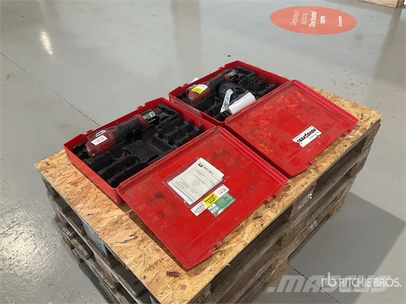 Quantity of (2) Novopress ACO102 Crimper Andere Zubehörteile