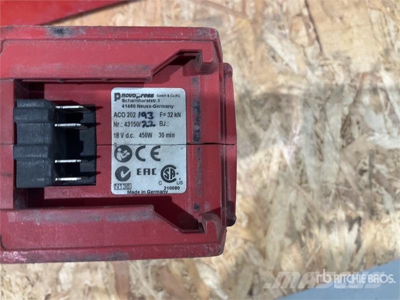 Quantity of (2) Novopress ACO202 Crimper Andere Zubehörteile