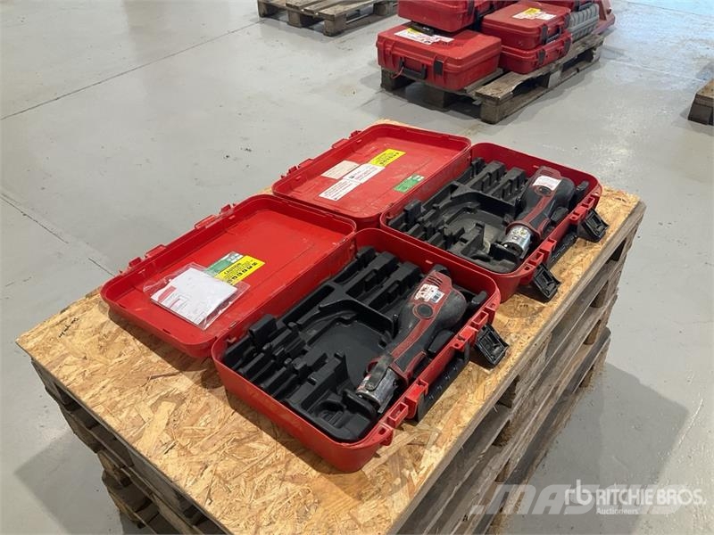 Quantity of (2) Novopress ACO102 Crimper Andere Zubehörteile