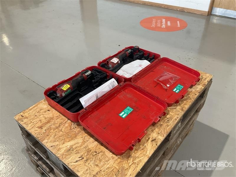 Quantity of (2) Novopress ACO102 Crimper Andere Zubehörteile