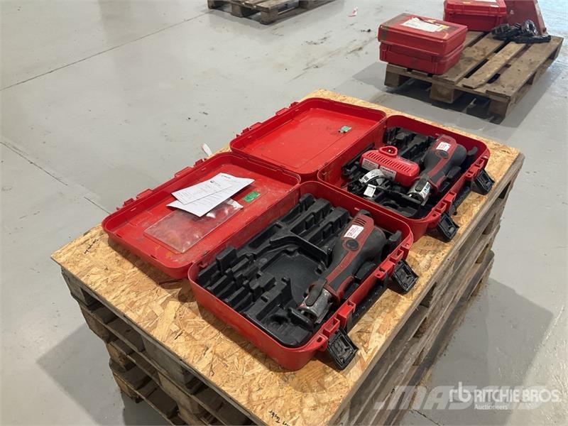 Quantity of (2) Novopress ACO102 Crimper Andere Zubehörteile