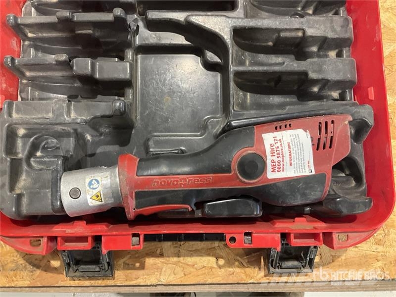 Quantity of (2) Novopress ACO102 Crimper Andere Zubehörteile