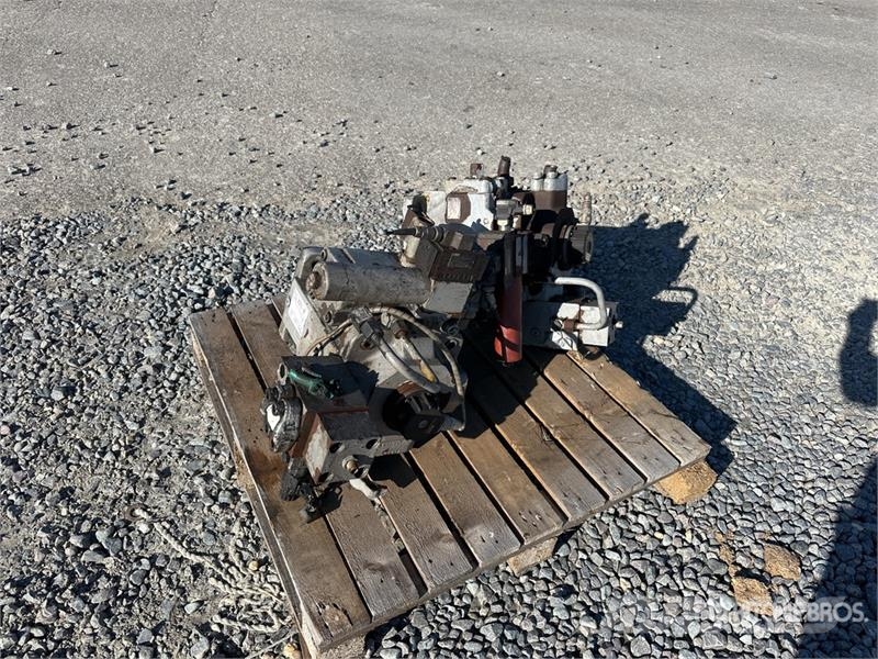 Quantity of (2) Pump Hydraulic Parts Hydraulics