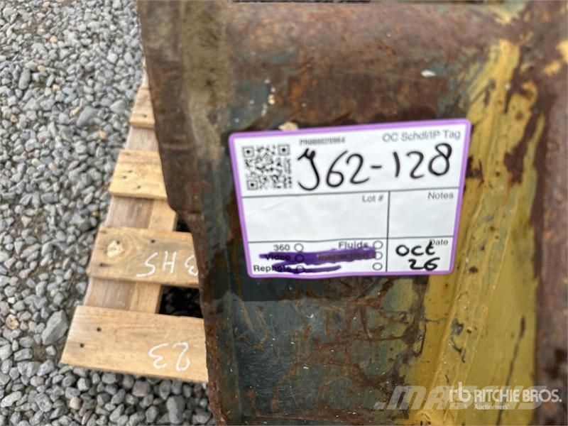  Quantity of (2) Q/C Digging Bucket دلاء