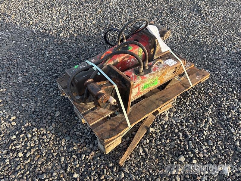  Quantity of (2) Q/C Hydraulic Breaker Hamers en brekers