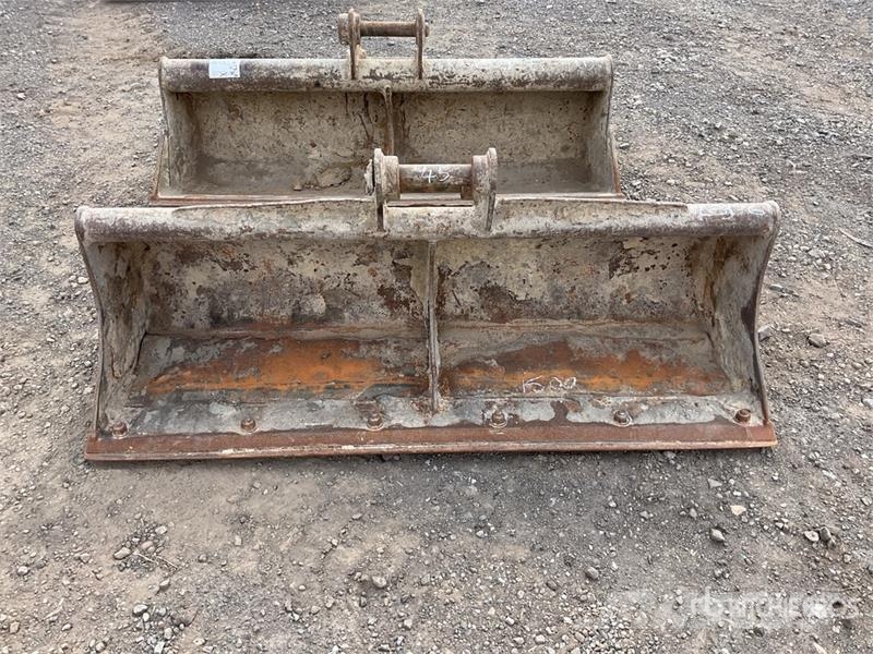  Quantity of (2) Strickland 1500 mm Cleanup Excavat Godet