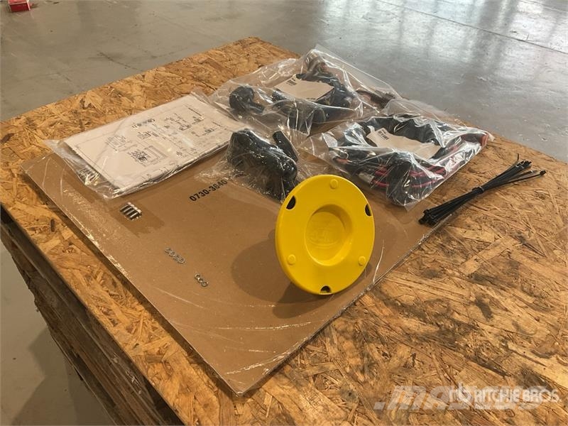 Quantity of (2) Trimble Skid Steer Attachment Disp Műszerek, mérő és automatizáló berendezések
