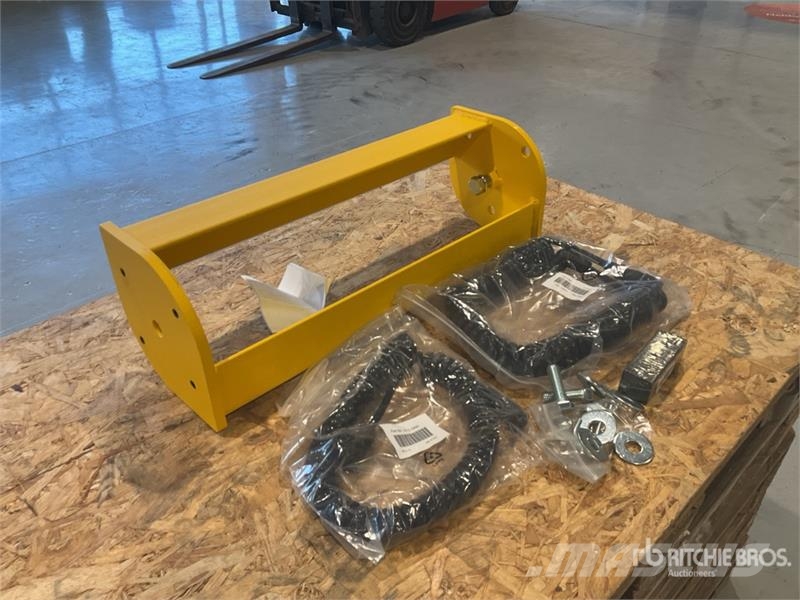 Quantity of (2) Trimble - GCS Motor Grader Mast Ad Instruments, measuring and automation equipment