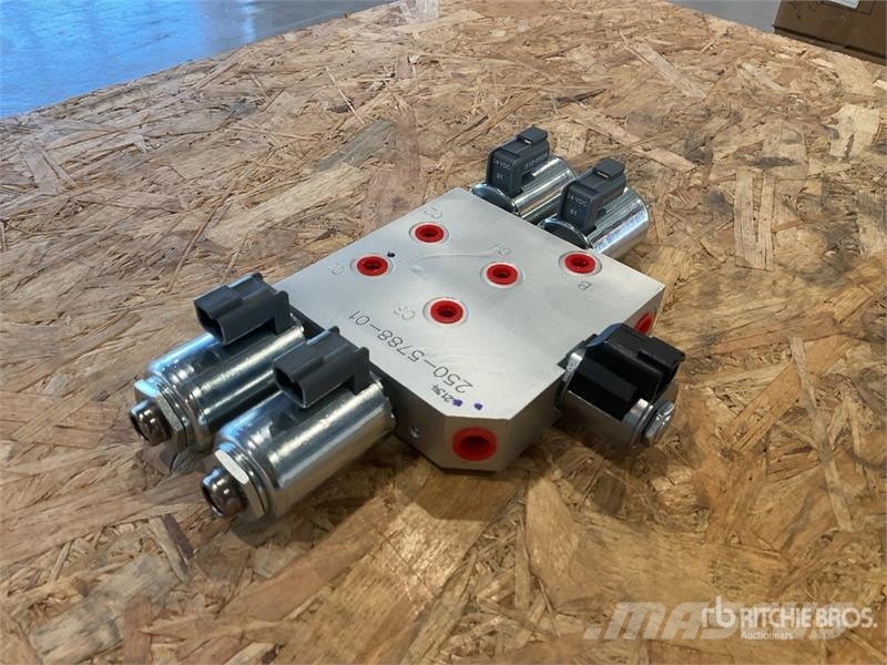  Quantity of (2) Trimble - Valve, Pilot Control LF  Instrumenti, oprema za mjerenje i automatizaciju