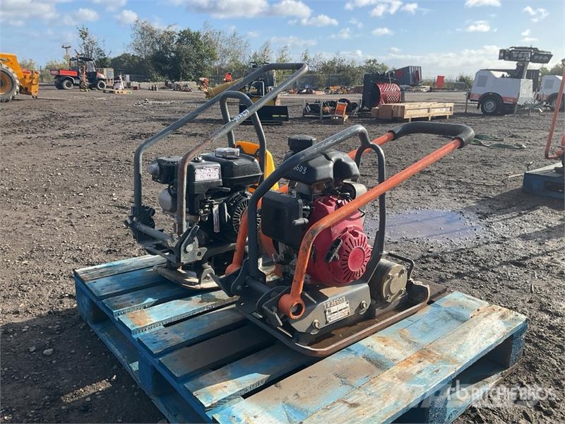 Quantity of (2) Vibratory Plate Compactor Vibraatorid