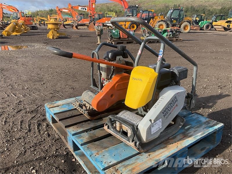 Quantity of (2) Vibratory Plate Compactor Vibraatorid