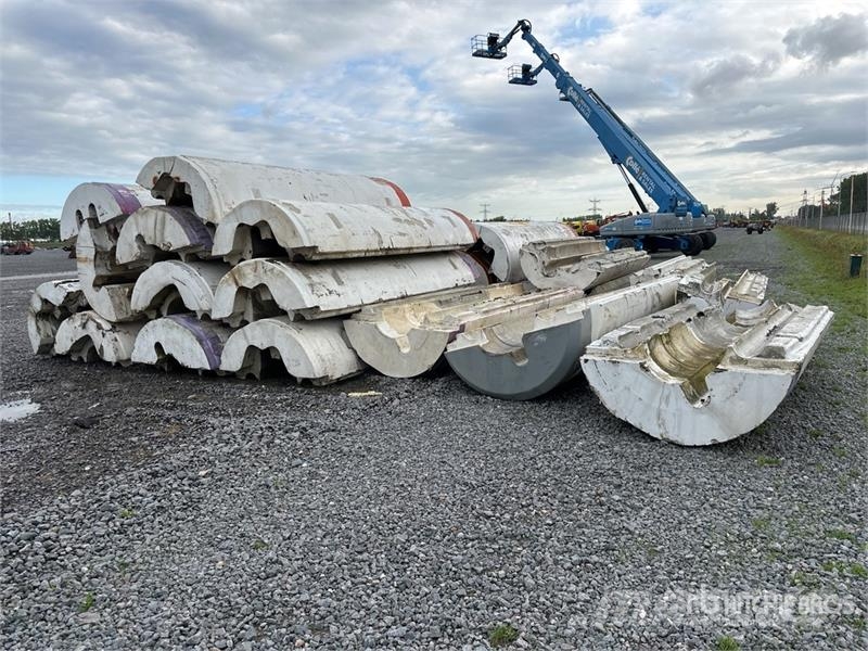  Quantity of (29) Heavy Duty Offshore GRP Marine Fl その他部品