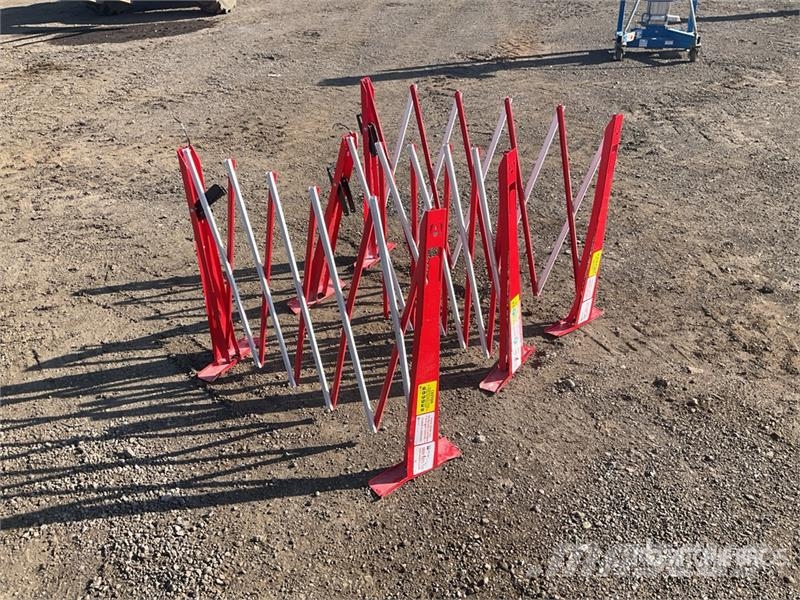 Quantity of (3) Armorgard Barricade Barrier Andere Zubehörteile