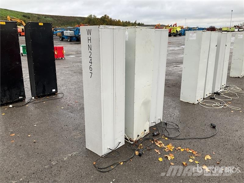 Quantity of (3) Armorgard Powerstation Tool Cabine Maszyny budowlane - Inne