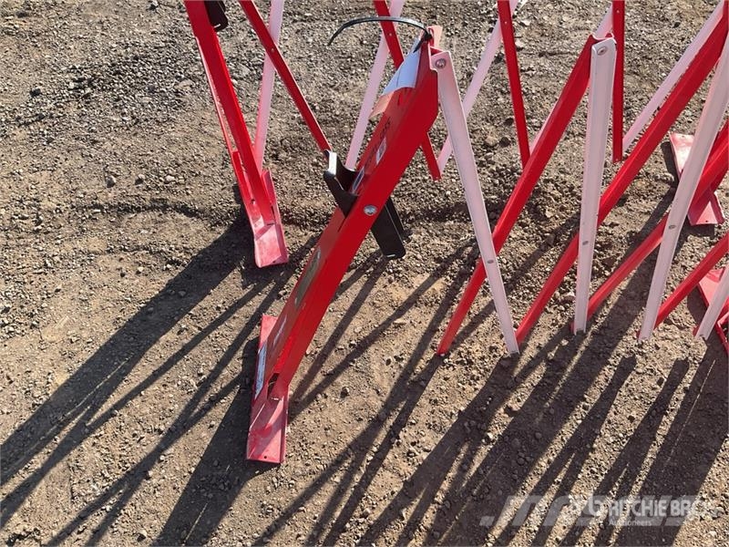 Quantity of (3) Armorgard Barricade Barrier Andere Zubehörteile