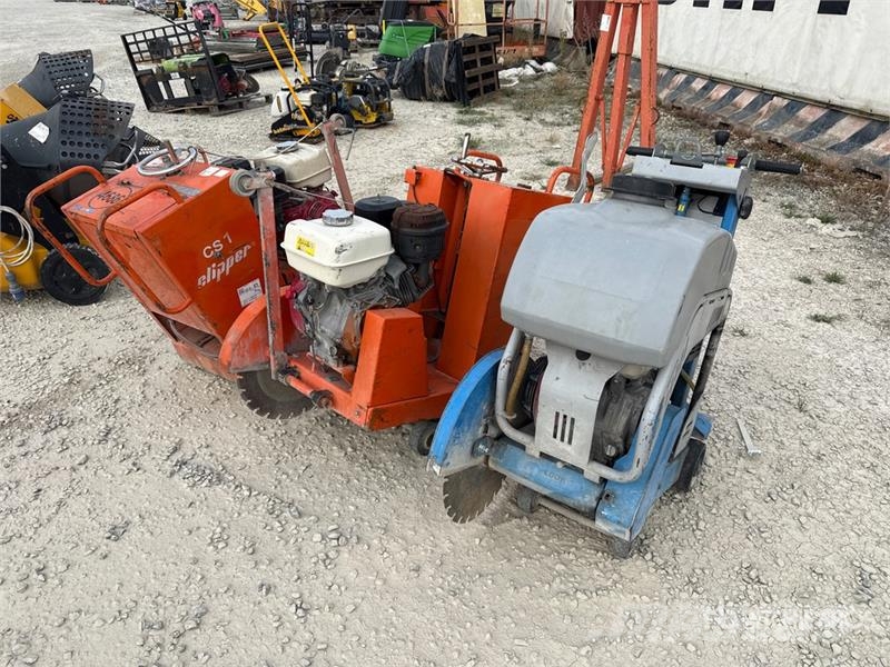 Quantity of (3) Asphalt Cutter Asfaldimasinate lisatarvikud